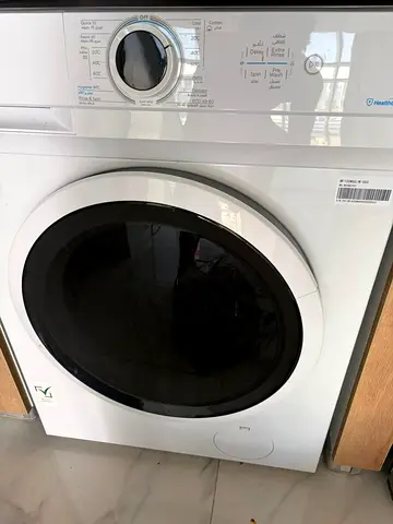 Midea front-load washer 6KG - as good as new
