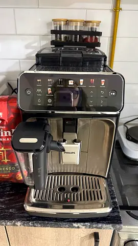 Philips Super-Automatic Espresso Machine with Milk Frother - Good Condition