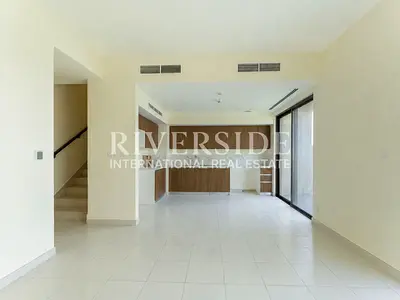 Landscaped | Corner Unit | Near Amenities