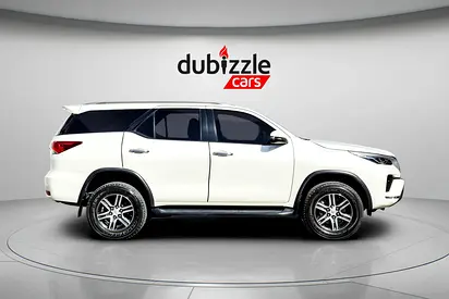 صورة 4 لـ 2022 Toyota FORTUNER