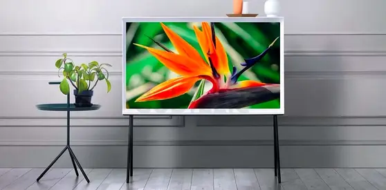 samsung Qled The Serif 50 Inch 4K smart TV LIKE NEW