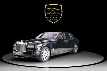 REAR TABLES | PHANTOM | BLACK/IVORY  | SUNROOF | WARRANTY AVAILABLE
