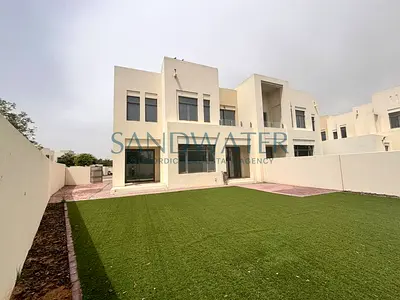 Single Row | 4 Bedroom | Corner | Type E