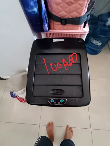 Automatic trash bin with sensor