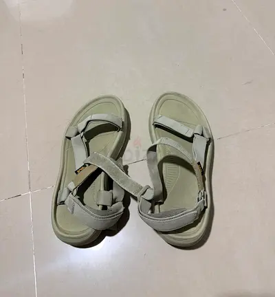 Female shoes size 41