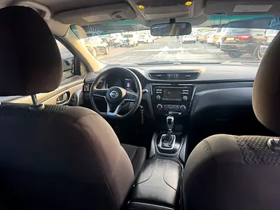 2018 Nissan ROGUE — миниатюра 5