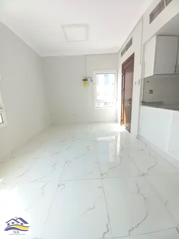 TODAY OFFER//STUDIO APARTMENT FAMILY BUILDING NEAT CLEAN