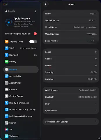iPad Air (4th gen) 64GB with Keyboard and pen