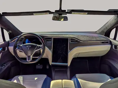 2017 Tesla MODEL X — фото 9