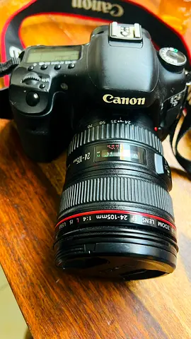 Canon EOS 70D DSLR Camera for Sale