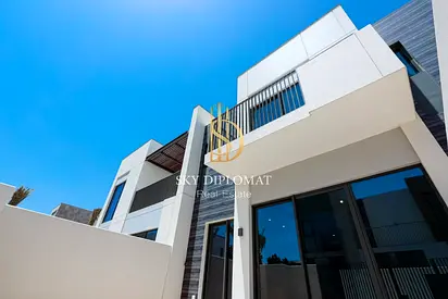 3BHK + Maid l Bright Layout l Family-Oriented