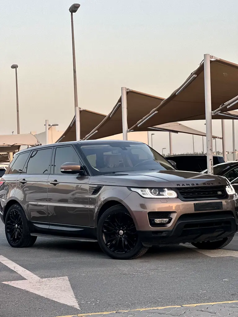 Land Rover Range Rover Sport 2015 — photo 1 of 9