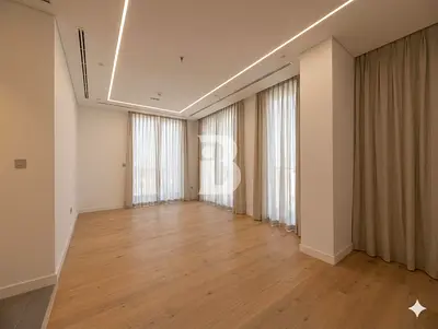 Prestigious | Garden | District