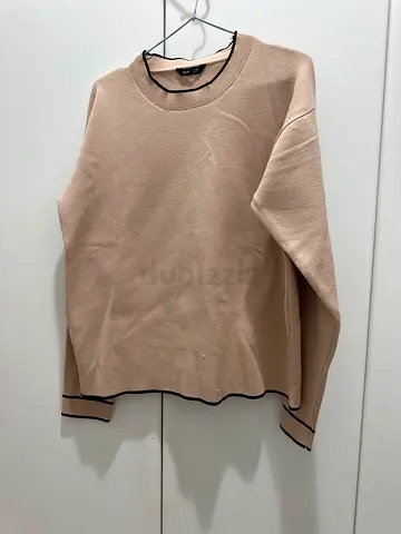 beige jumper