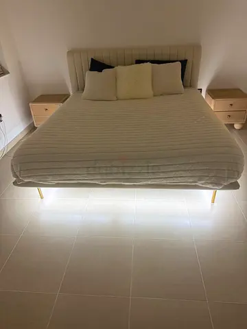 180x200 King Bed with LED lights and mattress