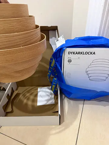 IKEA DYKARKLOCKA Pendant Lamp - Oak Effect, New in Box  مصباح معلّق, قشرة سنديان مصبوغ أبيض/أسود40سم