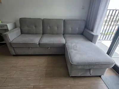 Light Grey Fabric L-shaped Sofa with Chaise (Right-facing)
