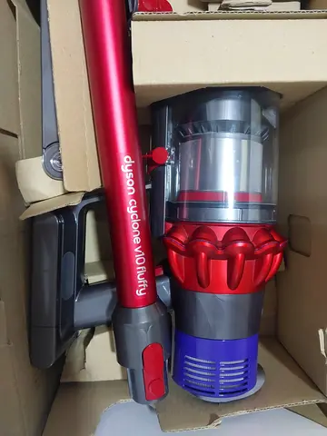Vacuum dyson v10 fluffy still new