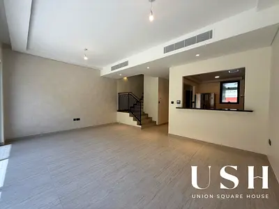 4BR Middle Unit | Family Community | Close to Amenities | G + 1