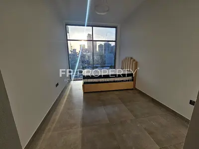 prime location | Study | Spacious Layout
