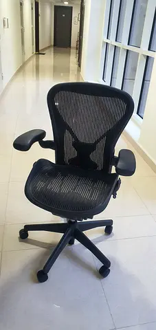 Herman Miller Areon classic Chairs For Selling