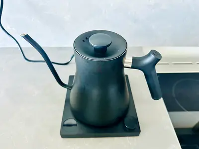 Fellow Stagg EKG Electric Pour-Over Kettle – Matte Black