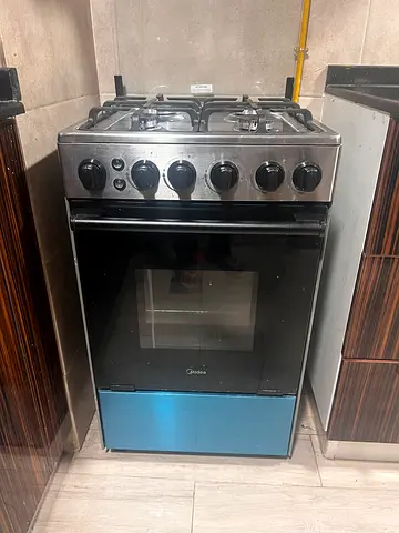 FOR SALE – Midea Gas Cooker with Oven