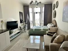 Fully Furnished Upgraded Studio with Parking