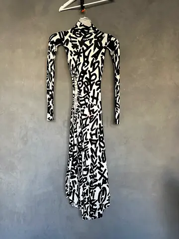 Off White Black  White Graffiti Print Long Sleeve Maxi Dress S/M