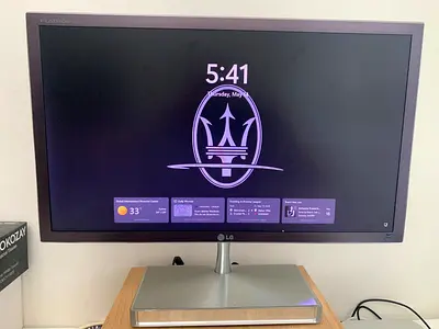LG Flatron Monitor - ultra-slim - LED 21”