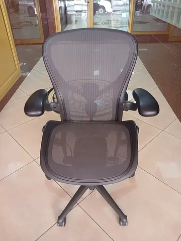Selling Herman Miller Remastered Office Chair excellent condition Posture fitt fully Loaded