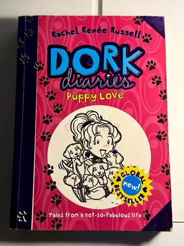 Dork Diaries: Puppy Love - Paperback