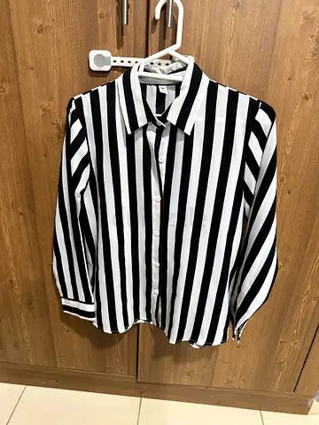 Women shirt