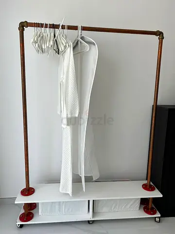 Clothes rack