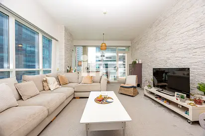 Open views | Bright 1BR |4 Cheques |Furnished| DSO