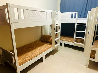 Well Maintained Boys Hostel |  Bedspace Walking Distance to Dubai Mall