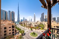 Burj Khalifa View | Spacious | Bright Apartment