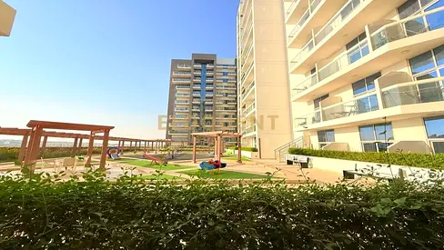Luxury And Spacious Studio | Chiller Free |Parking