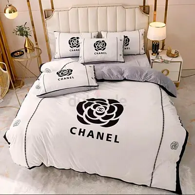 White Chanel-Style Bedding Set - Duvet Cover with Pillowcases