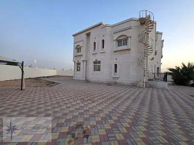 ***Dazzling 5Bhk Duplex Villa Available in Rahmaniya Area***
