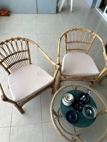 Set of 3 Rattan Armchairs with Cushions and Small Glass-Top Side Table