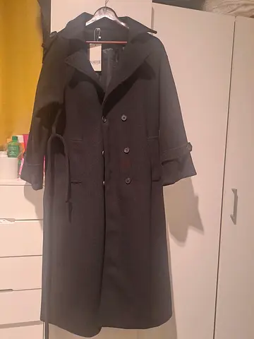 Meshki Medium brand new chiffon mini dress and brand new indefeir coat Small