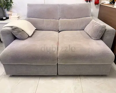 Light grey two-seater chaise lounge sofa – comfy, good condition