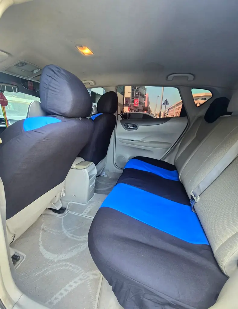 Nissan Tiida 2015 — photo 1 of 5