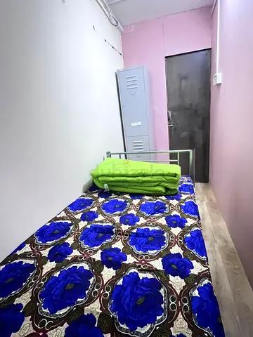 Executive Closed Partition | Near Bus Stop | WiFi Free