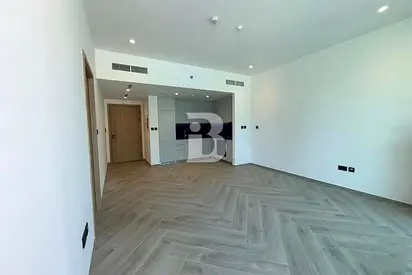 Canal View | Prime Location | High Floor
