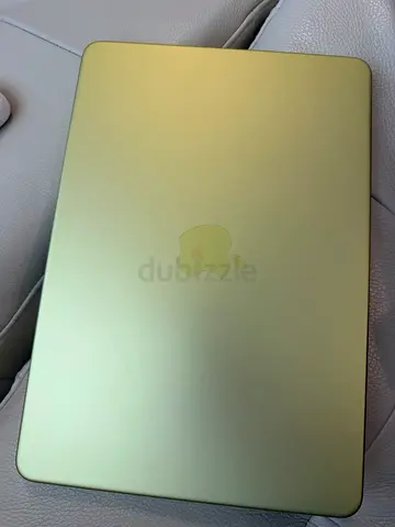MacBook Neo Lime