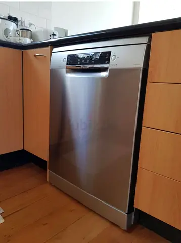 Bosch series 4 German dishwasher 3rack