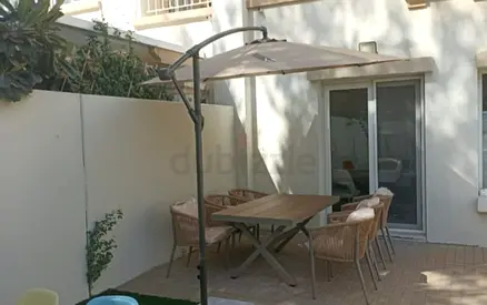 Outdoor dining set with cantilever umbrella — 6 chairs and table