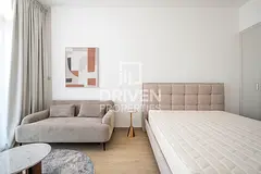 Ready to Move in | Mid Floor | Great Location